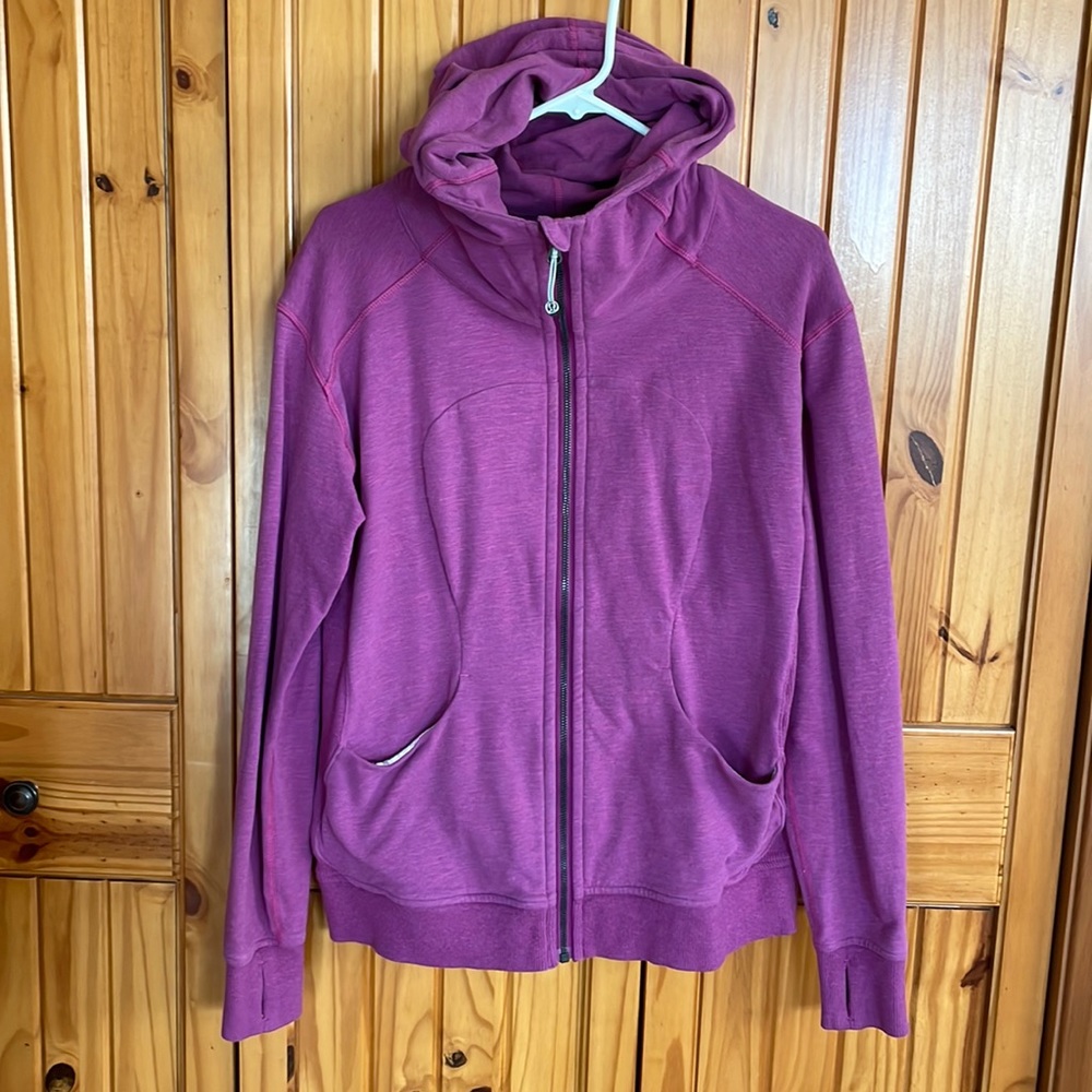 Lululemon zip up scuba hoodie with stretch!